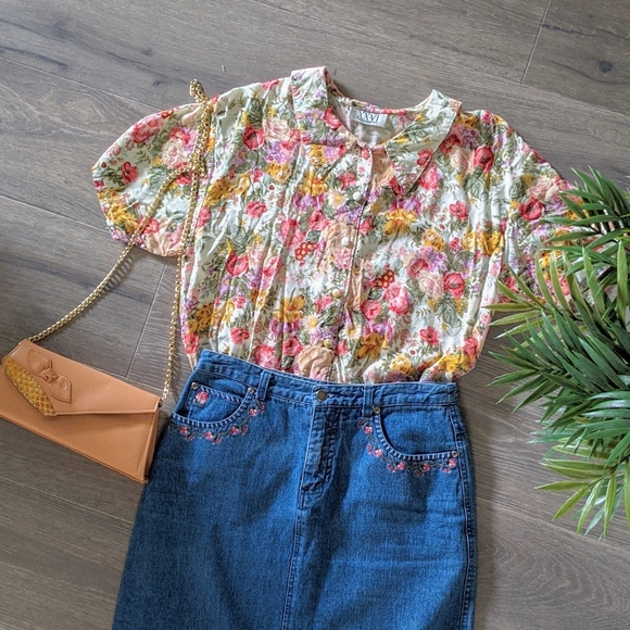 Vintage Floral Collared Shirt - Picture 1 of 3